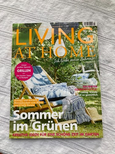Wohnzeitschrift living at - wohnzeitschrift, "living
