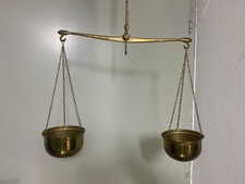 schöne, alte Messing Blumenwaage zum aufhängen