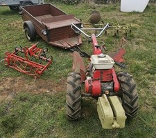 HONDA Einachser mit Anhänger F42 mit viel Zubehör