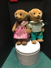 VINTAGE SYLVANIAN HUNDEFAMILIE