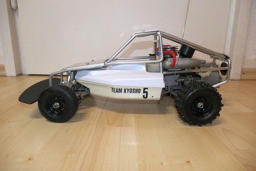 Kyosho wildcat 8 - rc, nitro