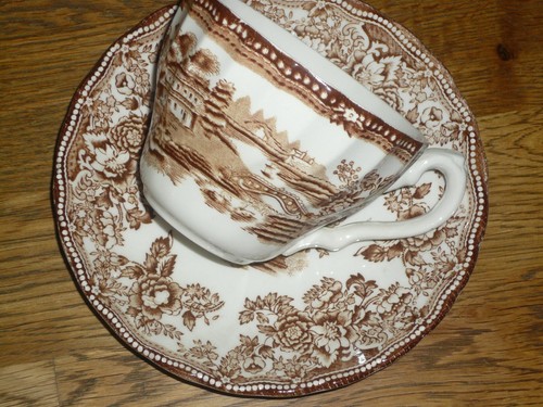 Kaffeetasse mit untertasse - ,