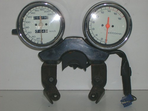 Gsf400 bandit gk75b - bandit, tacho