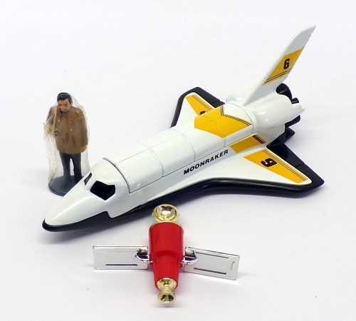 Corgi 65401 space shuttle - corgi,
