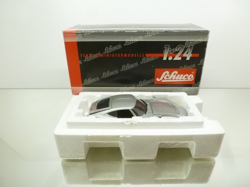 Schuco 05530 toyota 2000 - toyota,