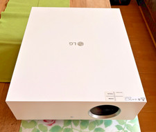 LG CineBeam HU810PW Forte 300