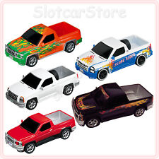 Carrera GO Pickup Truck Rot / Weiß / Orange / Schwarz / Flame Rider 1:43 Auto