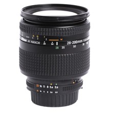 NIKON  AF Nikkor 28-200mm