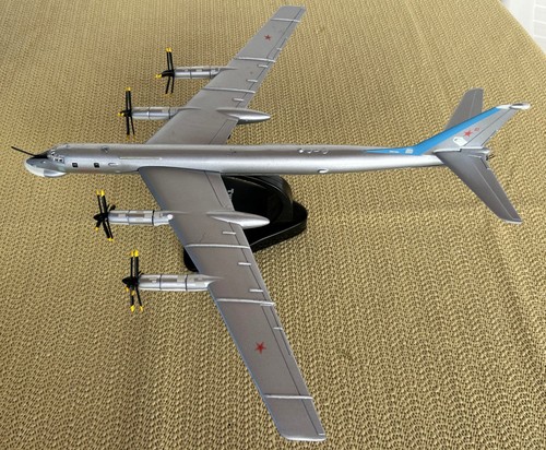 Atlas tupolev 20 bear - -,