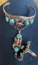 Indianerschmuck Armreif mit Ring Türkis und Koralle Sterling Silber Armband
