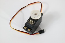 Hitec HS-300 RC Servo – Standardservo mit Servoarm – gebraucht