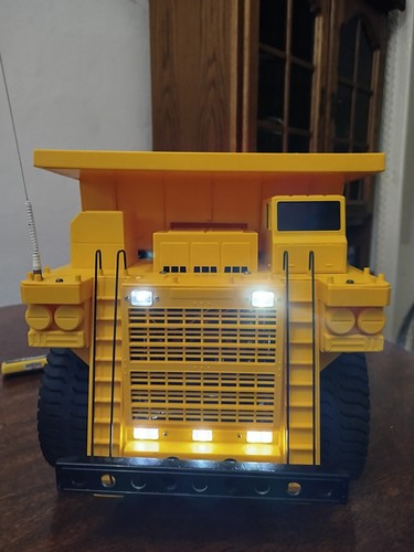 Model dump truck - rc,