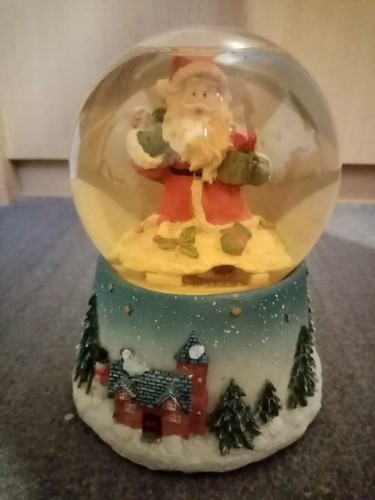Weihnachtlich schneekugel mit - schneekugel,
