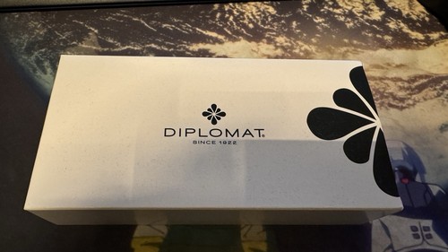 Diplomat stift - diplomat:,