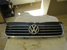 VW Passat 3BG Kühlergrill