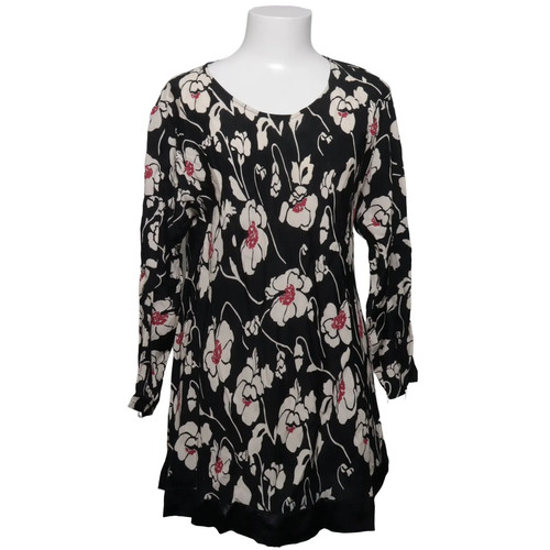 The masai clothing - the,