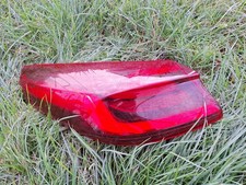 Kia XCEED RUCKLEUCHTE LINKS  92401J7530