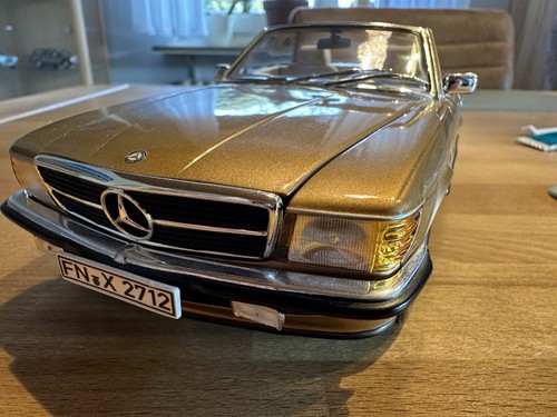 Mercedes r107 300 1986 - mercedes, gold