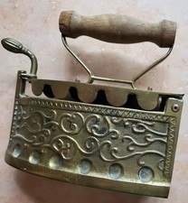 Messing Bügeleisen Holzgriff Landhaus Deko massiv Retro Antik für Sammlerstück