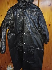 Regenmantel mit Kapuze