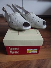 Hellgraue Sandalen mit Absatz von bonne forme, Gr. 41