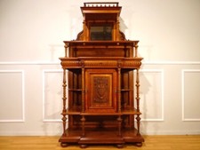 HANNIS ANTIQUE STORE / GROSSE GRÜNDERZEIT ETAGERE - SCHRANK / NUSSBAUM FURNIER