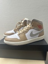 Air Jordan 1 Mid Hemp/Fire Red