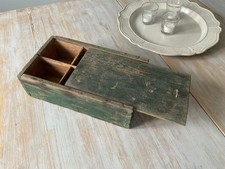 Alte antike Gewürzkiste aus