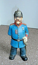ACHATIT FIGUR  -  POLIZIST - GENDARM MIT PICKELHAUBE  KAISERREICH