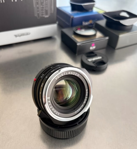 Neu voigtländer nokton - neu,