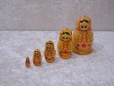 5 tlg. Matroschka Russland Holz Puppe Souvenir Handgefertigt - Vintage 1988