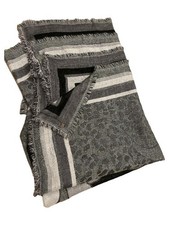 Esprit Wohndecke Fransen Grau