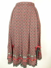 Wehretal Trachten rot mit