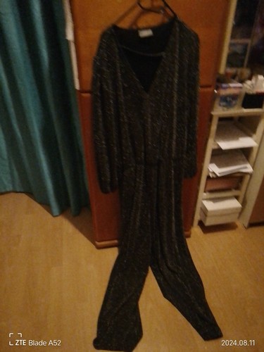 Vendo due vestiti insieme più - vendo,