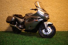 1 :18 Triumph Trophy Silber WELLY 00781