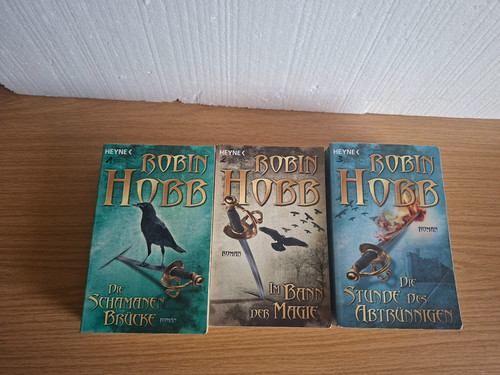 Robin hobb - robin,