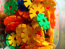 Kinderspielzeug steckblumen - kinderspielzeug,