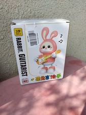 HASE QUITARIST HASE MODELL LED