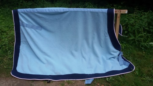 Abschwitzdecke mit bauchgurt - abschwitzdecke,