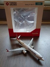 Herpa Turkish Airlines Boeing 737 Max9 "Akçaabat" - TC-LYB - 1:500 - 537483