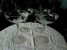 4  Sektschalen ähnlich  Eisch