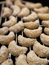 Hausgemachte Vanillekipferl