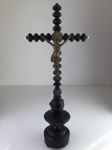 Antikes standkreuz altar - standkreuz, kreuz
