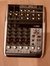 Behringer XENYX Q802USB