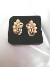 Elegante Ohr Clips mit Perlen