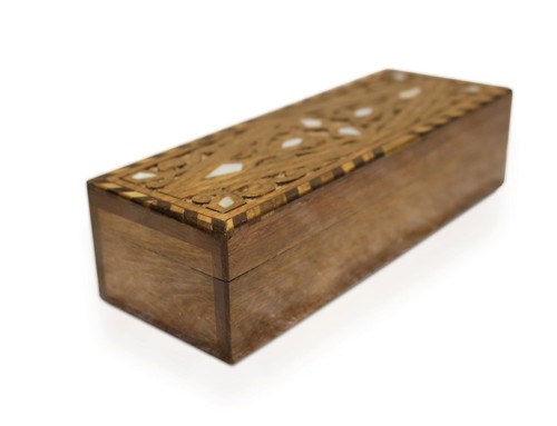 Schatulle aus massivem holz - schatulle,