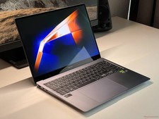 Samsung Galaxy Book 4 Ultra 7