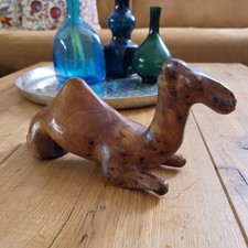 Handgeschnitztes Dromedar /