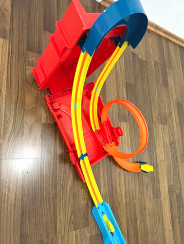 Hot wheels track builder - hot,