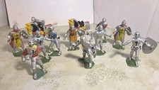 Starlux  11 Figuren - Ritter Knight   2 Pferde